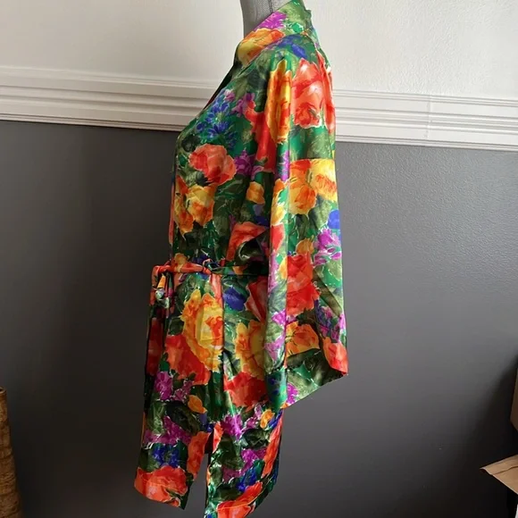 Gold Label Victoria’s Secret Satin Floral Robe - Picture 10 of 15